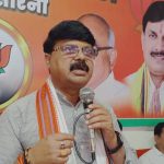 यहां व्यक्ति से नहीं अपितु पार्टी से व्यक्ति कि पहचान होती है: सुधाकर पवार