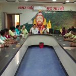 रूट चार्ट का पालन नहीं करने वाले टीपर चालकों पर होगी कार्यवाही, पीपीई किट में तैनात रहेंगे चालक हेल्पर, सुपरवाइजरों को भी सख्त हिदायत