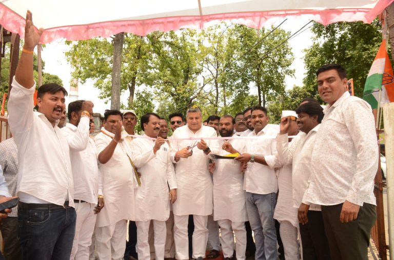 कांग्रेस जिला अध्यक्ष निलय डागा ने किया कांग्रेस कार्यालय का शुभांरभ
