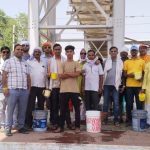 भीषण गर्मी में मानव सेवा की मिसाल, रेलवे स्टेशन पर जारी निःशुल्क जल सेवा अभियान