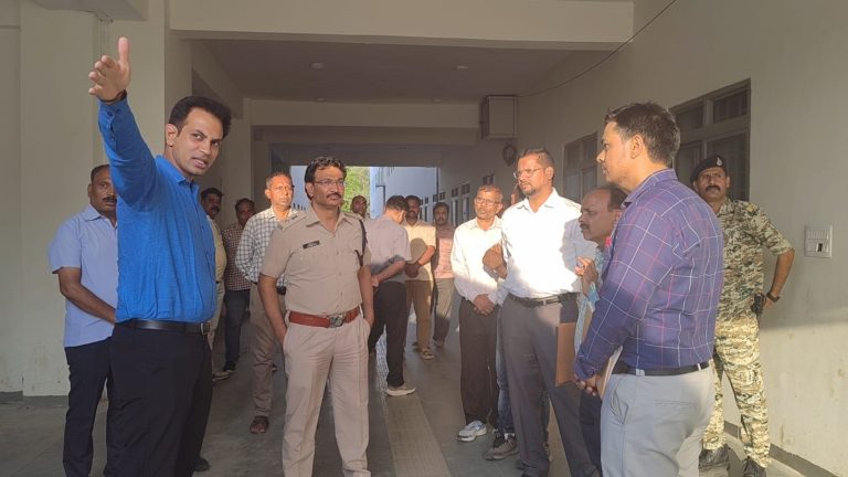 21 जून की नीट परीक्षा के लिए प्रशासन अलर्ट, कलेक्टर-एसपी ने परीक्षा केंद्रों पर व्यवस्थाओं का लिया जायजा