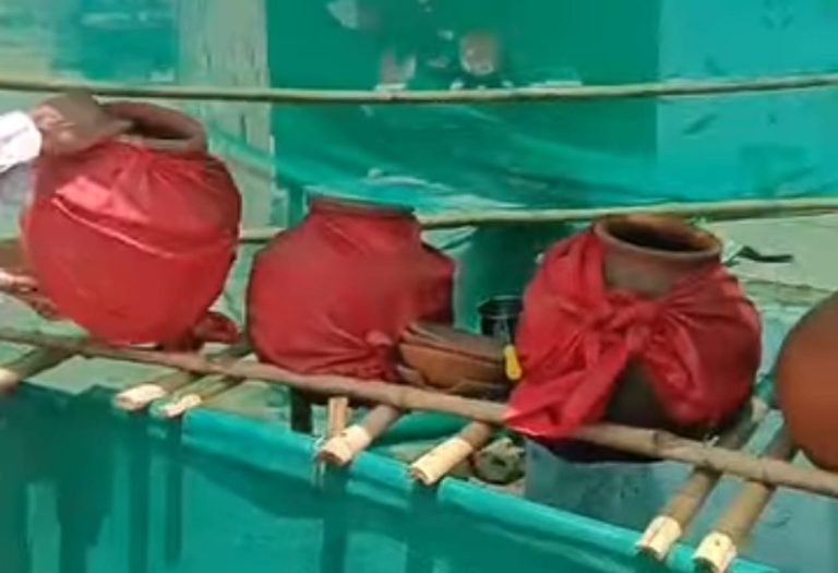 प्याऊ में खाली मिले मटके, कर्मचारी भी नदारत, ठेकेदार को ₹6575 कटौत्रा का नोटिस