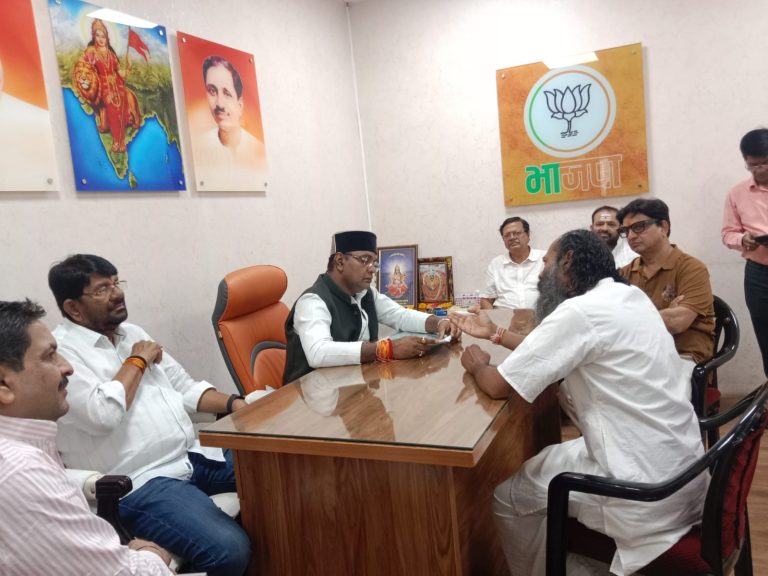 मध्यप्रदेश शासन के कैबिनेट मंत्री श्री विश्वास सारंग ने कांग्रेस की आंतरिक कलह पर भाजपा प्रदेश कार्यालय में मीडिया से की चर्चा