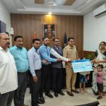 पुलिस सैलरी पैकेज योजना से दिवंगत पुलिसकर्मियों के परिवारों को मिला आर्थिक संबल