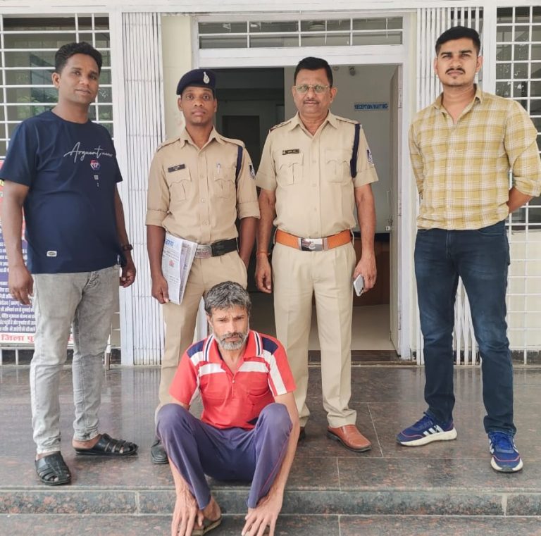 थाना सारणी पुलिस की त्वरित कार्रवाई, घर के पीछे गौवंश का अवैध वध करने वाला आरोपी गिरफ्तार