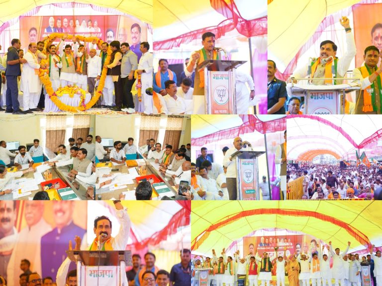 मुख्यमंत्री, भाजपा के प्रदेश अध्यक्ष हेमंत खण्डेलवाल, प्रदेश प्रभारी डॉ. महेन्द्र सिंह एवं वरिष्ठ नेता डॉ. नरोत्तम मिश्रा ने सोमवार को दतिया कलेक्ट्रेट में पार्टी प्रत्याशी आशुतोष तिवारी का नामांकन-पत्र दाखिल कराने के पश्चात किला चौक पर आयोजित विशाल जनसभा को किया संबोधित
