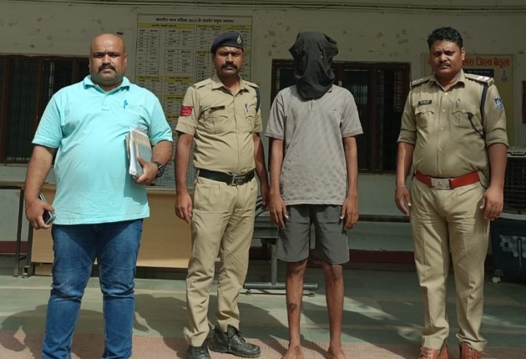 किराना व्यापारी से लूट के प्रयास में एक गिरफ्तार:पुलिस ने सीसीटीवी, मुखबिर की मदद से पकड़ा; दूसरा फरार